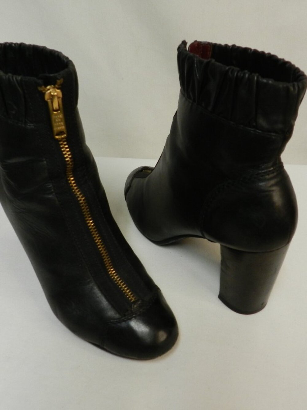 Marc Jacobs Leather Ruched heeled boots ankle Front Zip black Size Sz 39 US 8